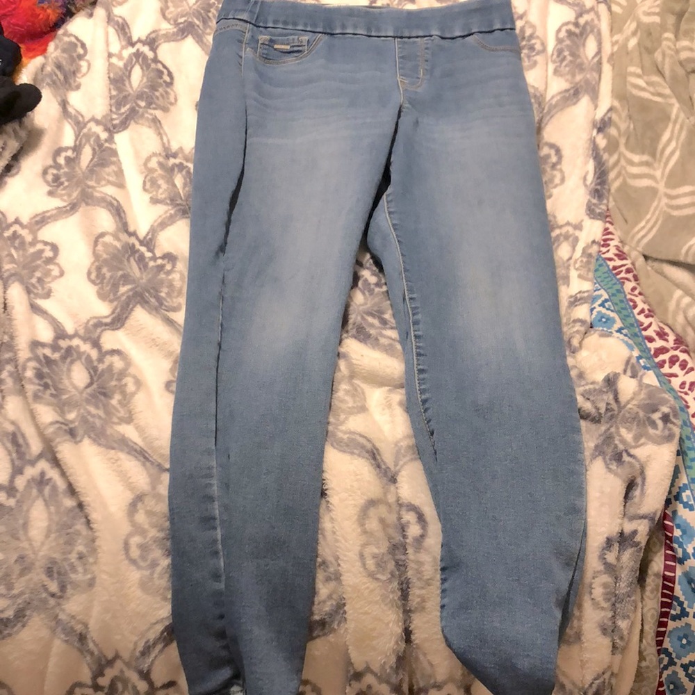 Blue skinny jeans